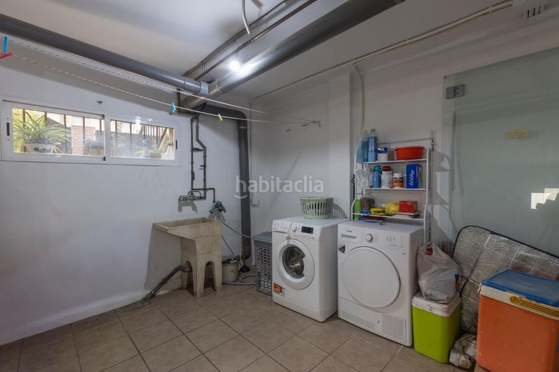 Foto e2265497-6d97-4caf-b972-d873604b855b. Casa aparellada amb aparcament a Atarfe