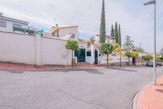 Chalet  Jupiter ur.monteluz. Chalet independiente con piscina y parcela en monteluz