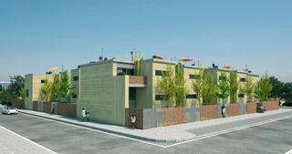 Casa adossada  Calle calle escultor sánchez mesa. Vivienda adosada de obra nueva en vegas del genil  diseño, confo