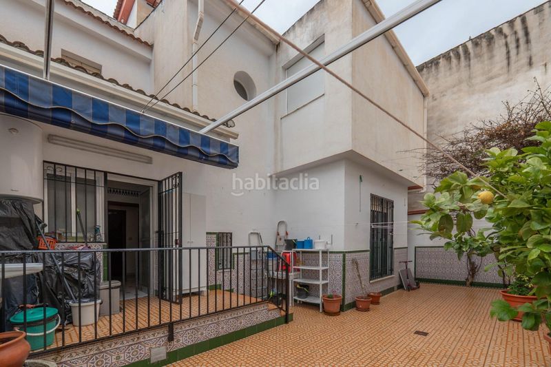 Foto e2b8323c-b8a9-4a04-8b51-a1ffe2661256. Casa adossada amb calefacció aparcament a Santa Fe