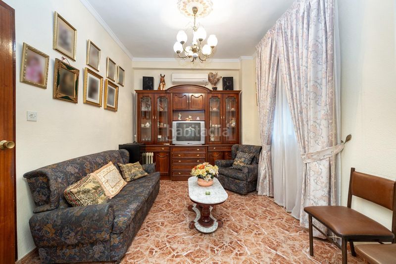 Foto 34e508fb-1dc6-4269-8e41-b2d5f6e9d082. Casa amb aparcament a Atarfe