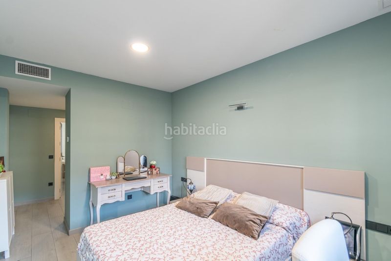 Foto f0dac639-548d-42a6-b1a6-10c61af384e6. Pis amb aparcament piscina a San Miguel Armilla