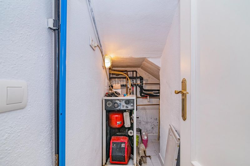 Foto 355a4619-0bbb-4770-8576-f4242fb1494f. Casa aparellada amb aparcament piscina a Jun