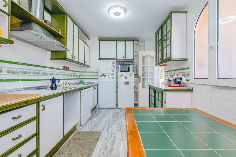 Foto d937c6d9-ca6d-4082-a2b6-68b2d32723f4. Casa aparellada amb aparcament piscina a Jun