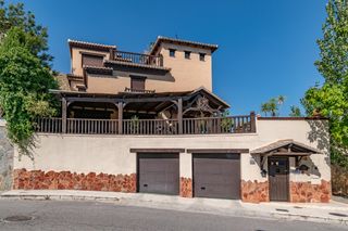 Chalet  Calle de cerro del oro. Precioso chalet en cerro del orocenes de la vega