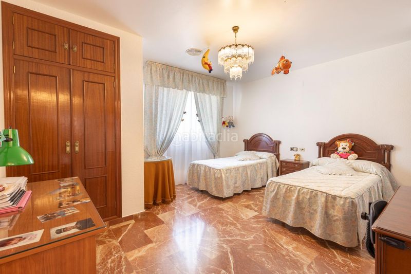 Foto dbf8b49c-41ee-45cb-9986-f11cdbd5e3be. Casa pareada amplio pareado en vega de granada tu nuevo hogar espera por ti en Jun