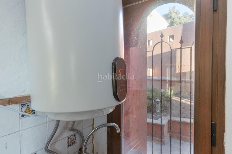 Foto de9047c8-317d-4b28-b867-15319b3f4d4b. Casa amb aparcament piscina a Alfacar