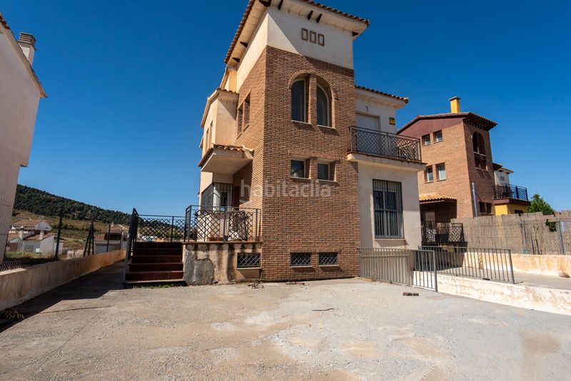 Foto 2e138ce3-3930-4c33-9329-f3a8daef78c4. Xalet amb aparcament piscina a Dílar