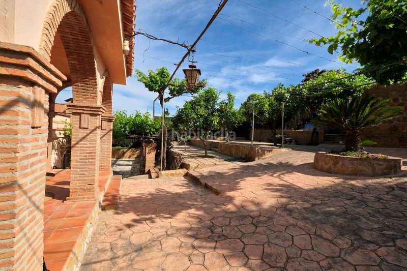 Foto c07d3db2-74b5-4932-95f3-91e40397d741. Masia a camino viejo de motril a Padul