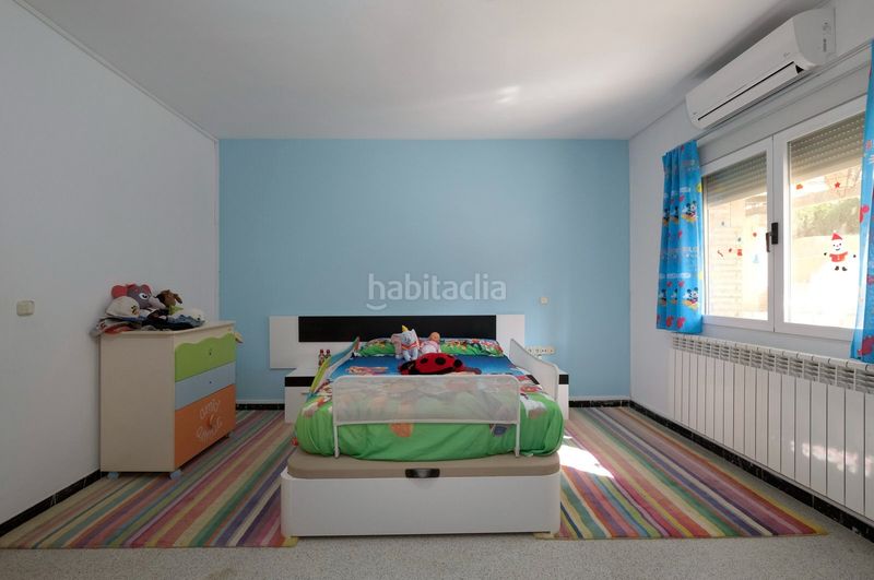 Foto ceeb2a39-09be-4ee6-a423-f4e728a6cf9c. Masia amb aparcament piscina a Padul