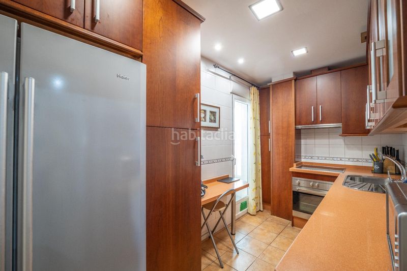 Foto dd2843ca-7363-4318-8a51-d9b4fc8cc507. Àtic amb aparcament a San Antón Armilla