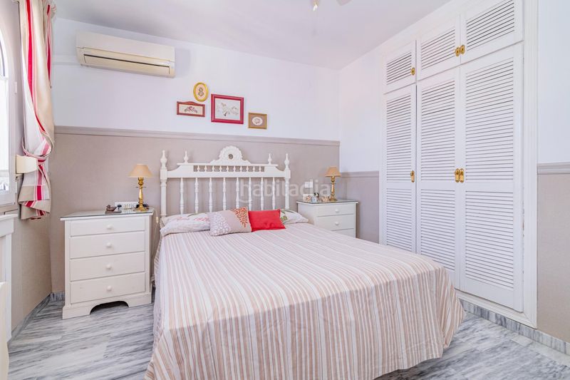 Foto 582094ca-dab5-4688-8a04-5be9a1a4b72b. Casa aparellada amb aparcament piscina a Jun