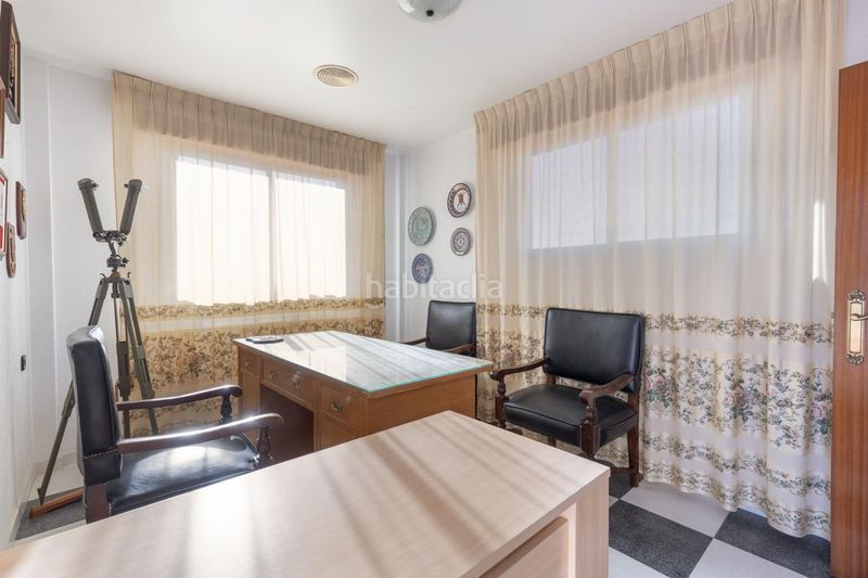 Foto 01fde876-b1ee-474b-8c41-868ed042fe0a. Casa aparellada amb aparcament a Jun