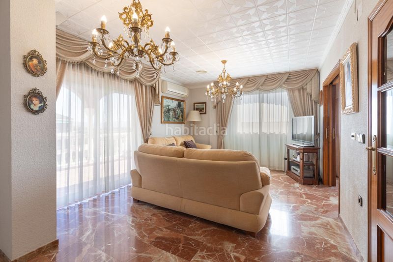 Foto 2648f5ae-ac2d-421e-936d-4f2f08d6e209. Casa aparellada amb aparcament a Jun