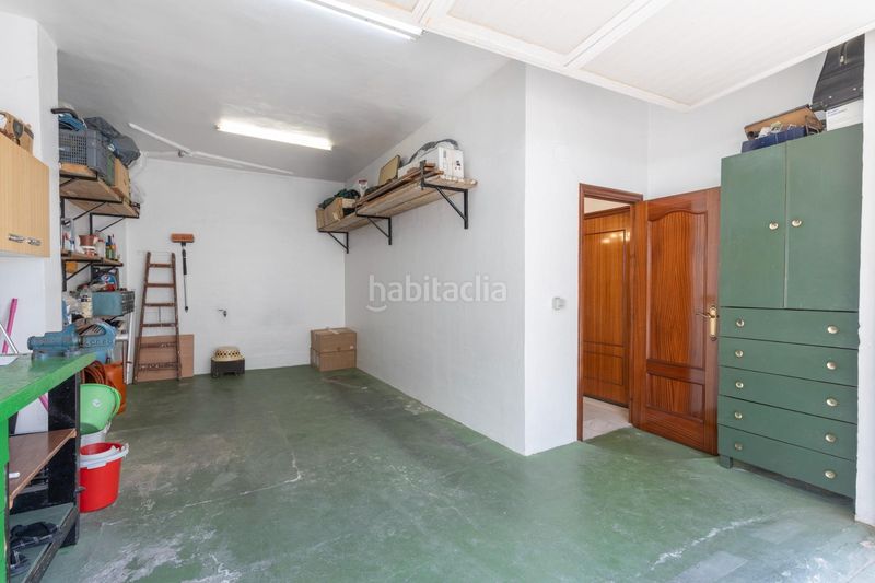 Foto 3eb9752d-2337-4b6e-a19b-58986e5cbb18. Casa aparellada amb aparcament a Jun