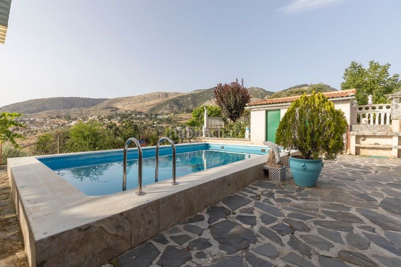 Foto 150d4f8f-3905-4329-a09e-7ce10916df93. Casa amb aparcament piscina a Víznar