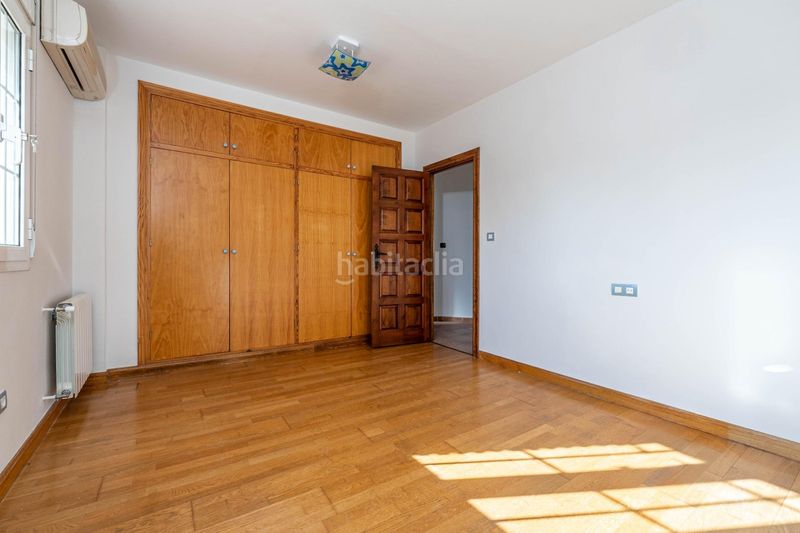 Foto 5adec37b-de00-4b30-9e17-0f6d6b4e8baa. Xalet amb aparcament piscina a Santa Fe