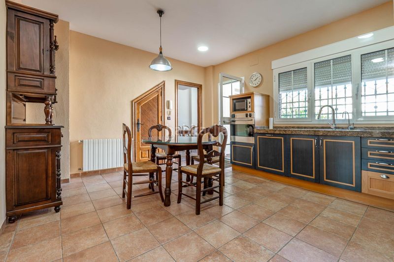 Foto 90ce4291-2df2-4d24-b92c-293a8e5822ae. Xalet amb aparcament piscina a Santa Fe