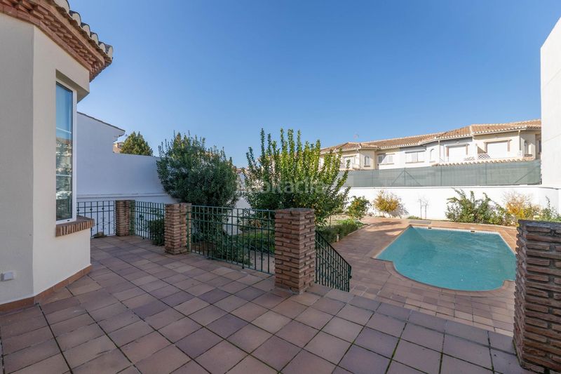 Foto aafcbd9b-809b-400e-904c-9e55865c8a79. Xalet amb aparcament piscina a Santa Fe