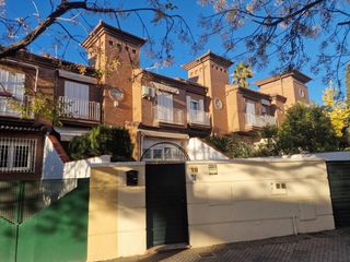 Reihenhaus in Cerrillo de Maracena - Periodistas. Oportunidad!!!!!!! chalet adosado de lujo en granada
