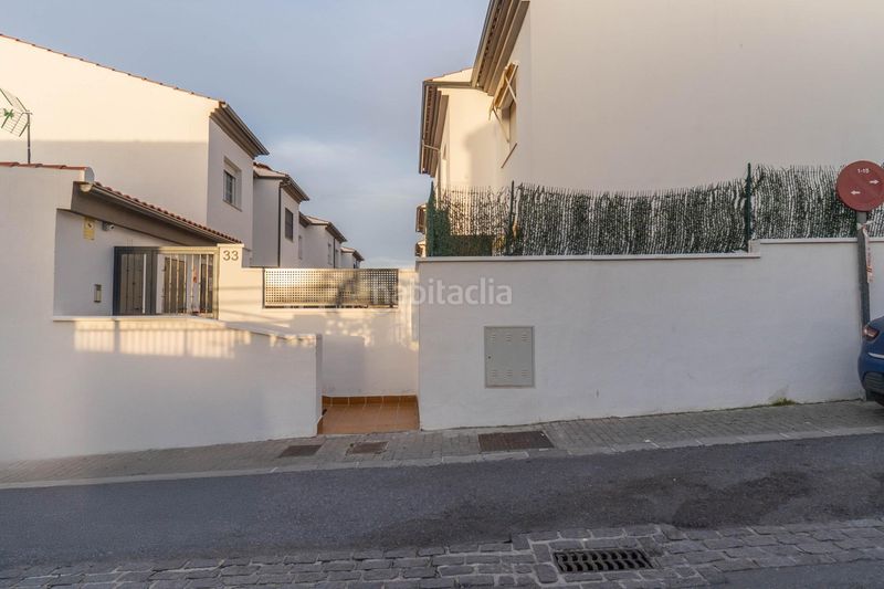 Foto 4eb516e2-460d-431a-9f17-b06def8aaba8. Casa amb aparcament a Gójar