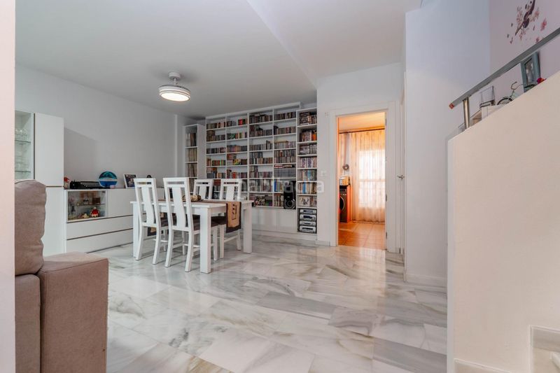 Foto a9d9bd6f-5e8f-4078-9a56-27c62a5a2cc1. Casa amb aparcament a Gójar