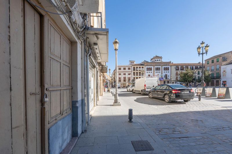 Foto 189b7a90-5cab-4294-9f9c-d9b2a6a9f7e0. Casa amb aparcament a Santa Fe