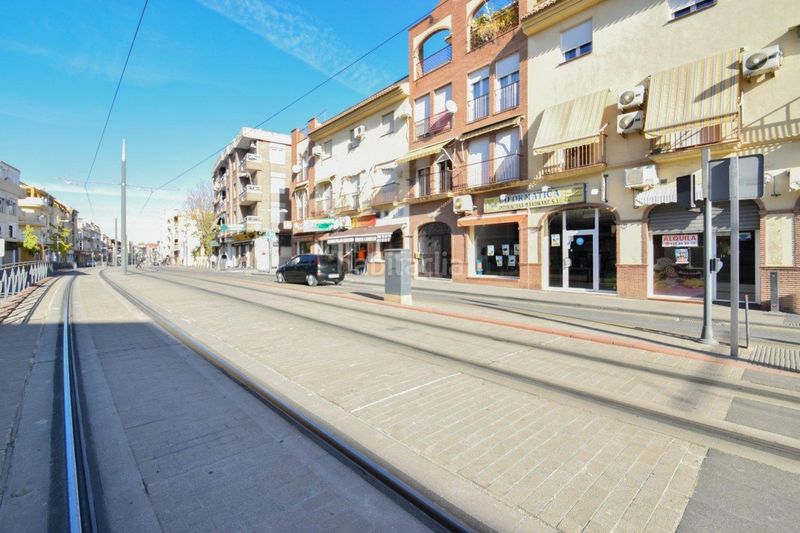 Foto b666c10d-8030-40b9-9af8-2039afb37475. Local comercial a Maracena
