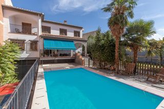 Xalet  Calle de san juan nepomuceno. Inversión!!! gran chalet en pleno centro de la zubia!!!