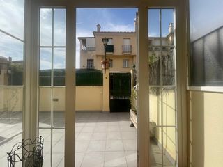 Miete Haus in Joaquina Eguaras. Amplio y moderno piso en granada, ideal para estudiantes