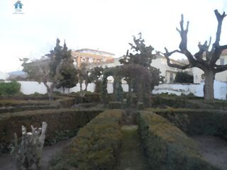 Xalet a La Zubia Ciudad. Venta de palacete en el centro de la zubia.