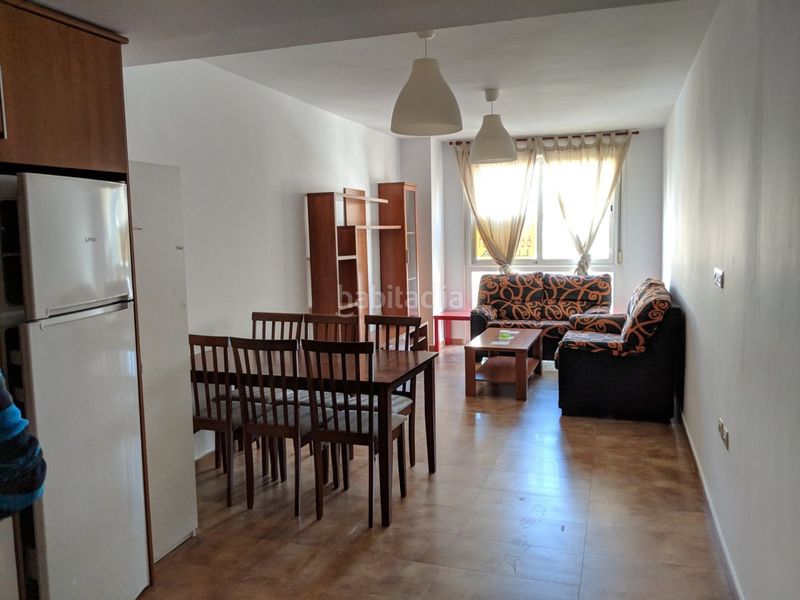 Foto dddce753-e5ac-4b17-9461-6245ecb71e22. Edifici a calle gaviota a Pajaritos Granada