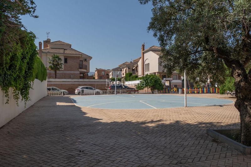 Foto f34589f2-7bfd-4258-843d-110e19b9e95b. Casa amb calefacció aparcament piscina a Ogíjares