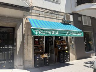 Local Comercial  Calle alhamar 32. Local en la misma calle alhamar