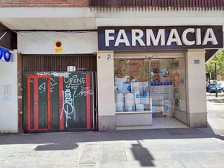 Autoparkplatz in Camino de ronda 64. Plaza de aparcamiento en venta en camino de ronda