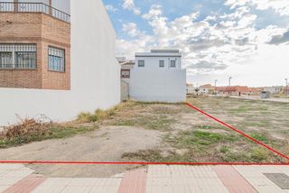 Wohngrundstück in Chauchina. Oportunidad de suelo urbano en la localidad de chauchina en urba