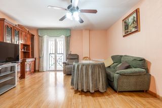Flat in Echegaray 4. Piso en esquina en ogijares