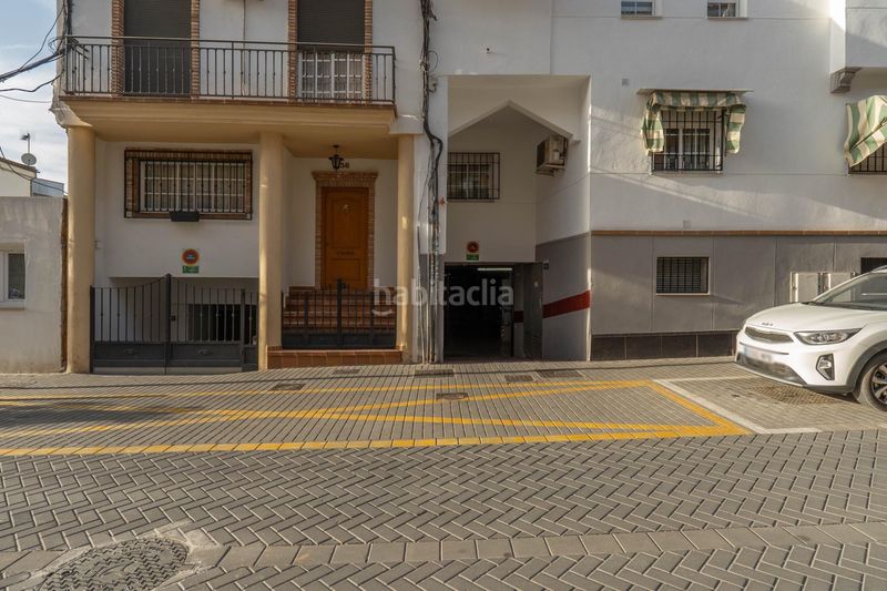 Foto 4569ce0e-4cce-41c2-bf72-ff9e3cdf2e56. Àtic amb calefacció aparcament a Maracena