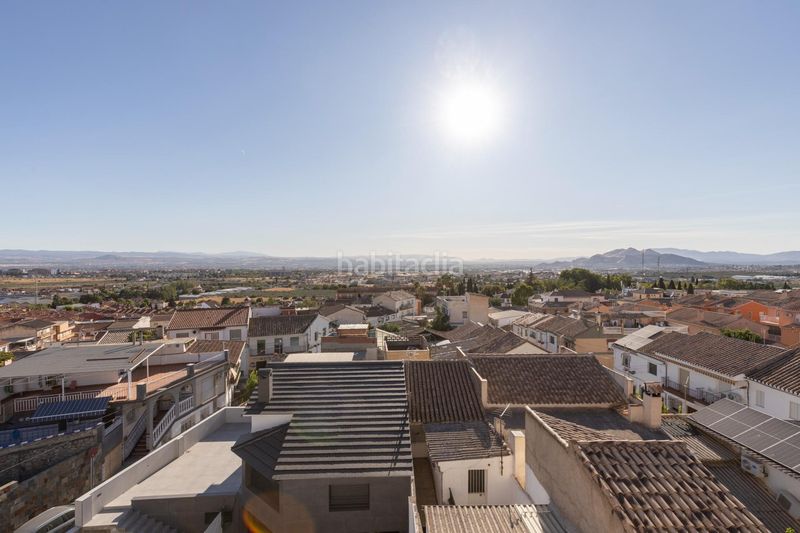 Foto 464abed6-a308-4490-a409-09a319f2b1bc. Casa aparellada amb aparcament a Jun