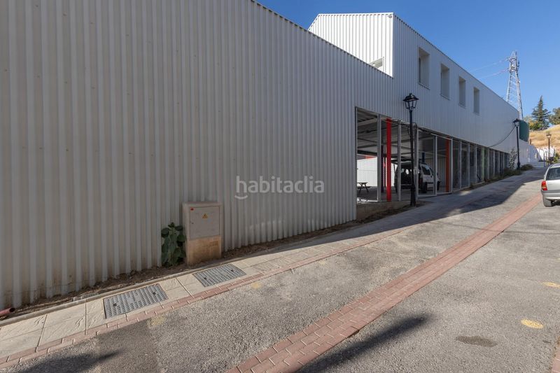 Foto b4a2c1d8-67c0-4a8e-86cb-4660b5ecb62a. Casa aparellada amb aparcament a Jun