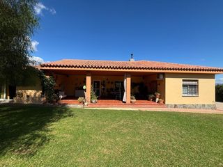 Xalet a Centro. Espectacular chalet en alhaurín el grande con vistas impresionan