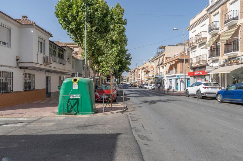 Foto c3adb93a-05f7-4ae0-87b1-e4503aa129a4. Àtic amb aparcament a Albolote
