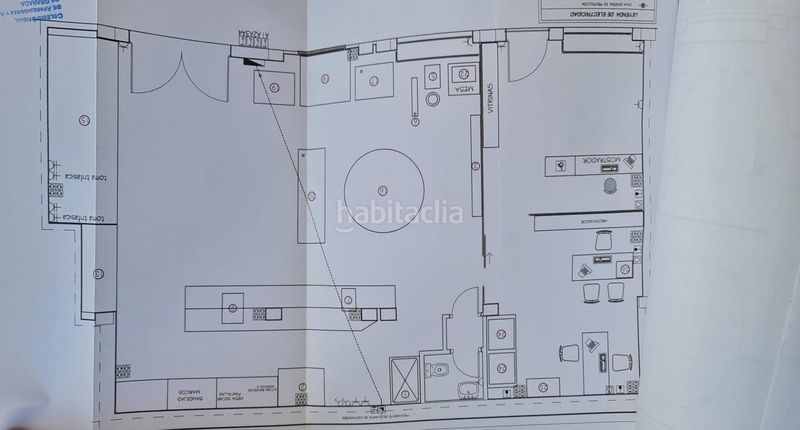 Foto 8a6a2a20-2957-483c-a492-ef6920f24ad8. Local comercial a calle alhambra 2 a Santa Fe