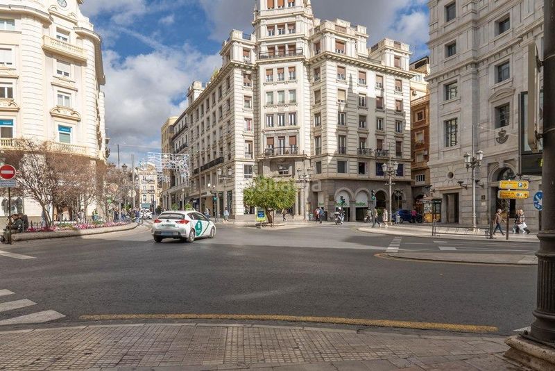 Foto f6ea9d40-d743-4013-9208-2de54e750c97. Pis amb calefacció a Centro - Sagrario Granada