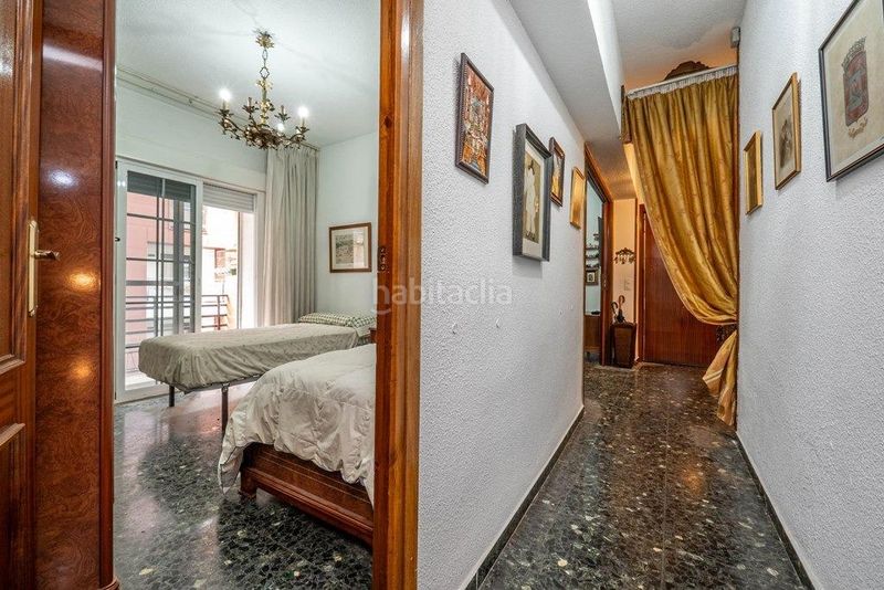 Foto ae6d6354-eb88-48e0-8194-72ea23cdeca3. Pis a calle obispo hurtado 13 a Centro - Sagrario Granada