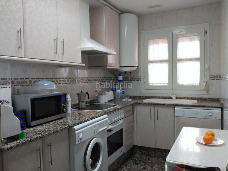 Foto 8aae3ecf-6f5e-4687-bb63-480c89334e1b. Lloguer apartament amb aparcament a Conil Conil de la Frontera