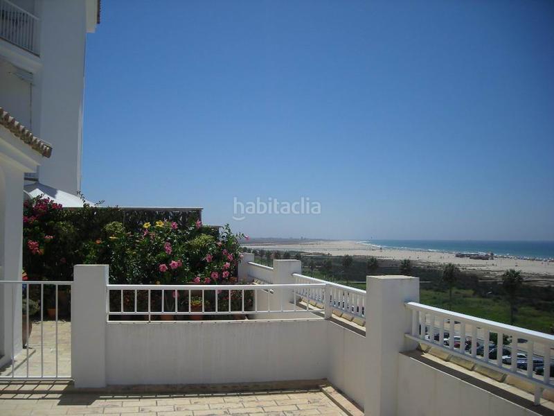 Foto 2171b5c2-f0ef-492d-b4eb-78581d24cc11. Alquiler apartamento  en alquiler en 1 linea de playa, 2 dormitorios. en Conil de la Frontera