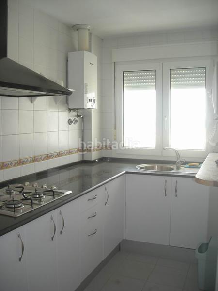 Foto 5d9e3ec6-7b5f-45e8-b62c-25451eafa883. Alquiler apartamento  en alquiler en 1 linea de playa, 2 dormitorios. en Conil de la Frontera