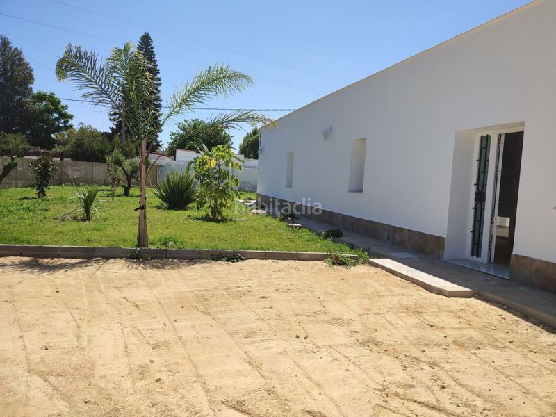 Foto 7320e756-2e7d-43f3-8d9c-df38a6e17016. Xalet amb calefacció aparcament a Barrio Nuevo Conil de la Frontera