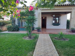 Xalet en Roche. Chalet en venta en conil de la frontera, 3 dormitorios.